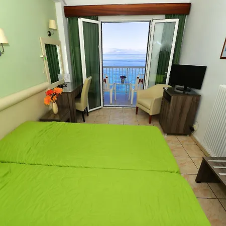 Oasis Hotel Perama