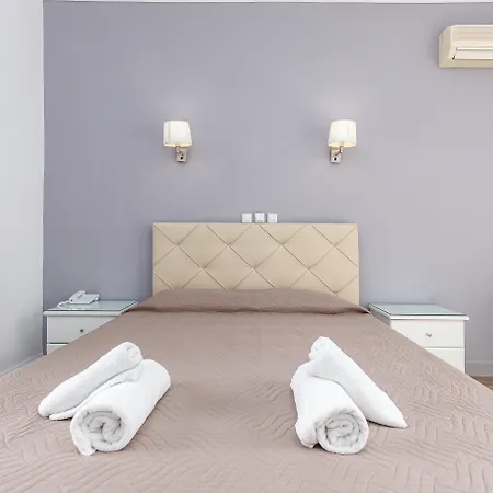 Hotel Oasis Perama