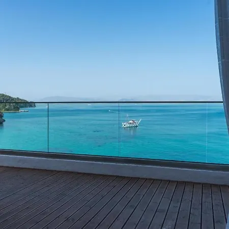 Oasis Perama