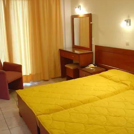 Hotel Oasis Perama
